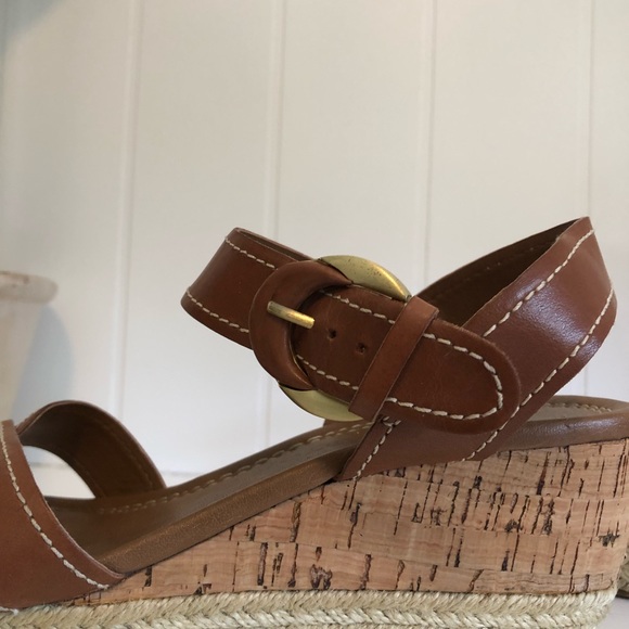Tan Platform Sandals - Picture 2 of 8